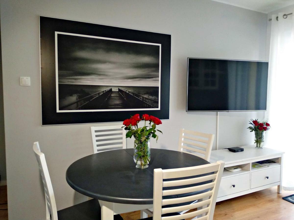 Apartament Rodzinny 200M Do Morza Kolberg Exterior foto